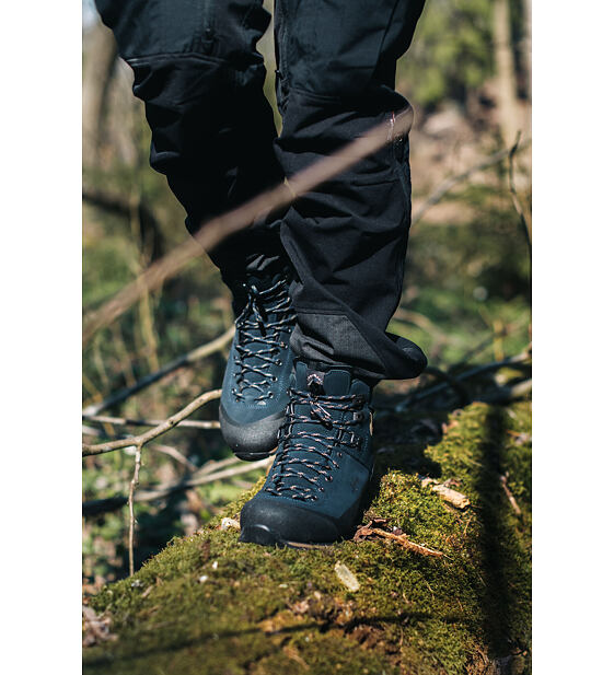 Unisex outdoor shoes Lundhags Bjerg Mid