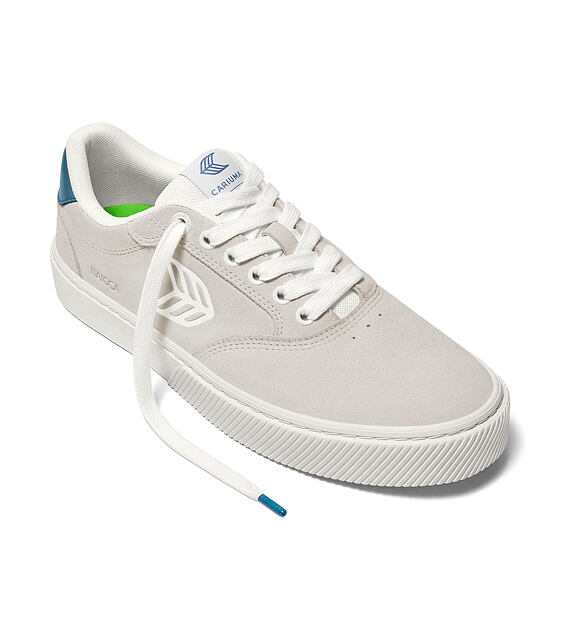 Mens leisure shoes Cariuma NAIOCA Smoke White Suede Off-White Logo Washed Blue Sneaker
