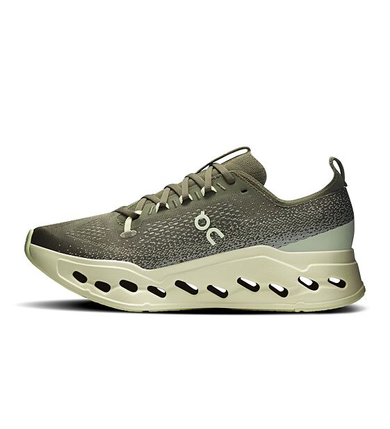 Mens Road Running Shoes On Cloudsurfer Max Wide